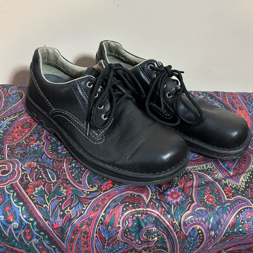 Men’s size 12-Merrell World Ortho (Performance) shoes. Black leather.